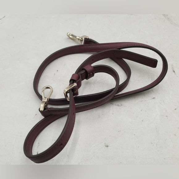 Kate Spade Glitter Heart-Shaped Top Handle Mini Bag in Burgundy - Picture 6 of 9